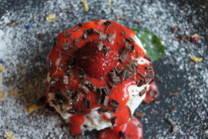 Erdbeer-Sahne-Dessert